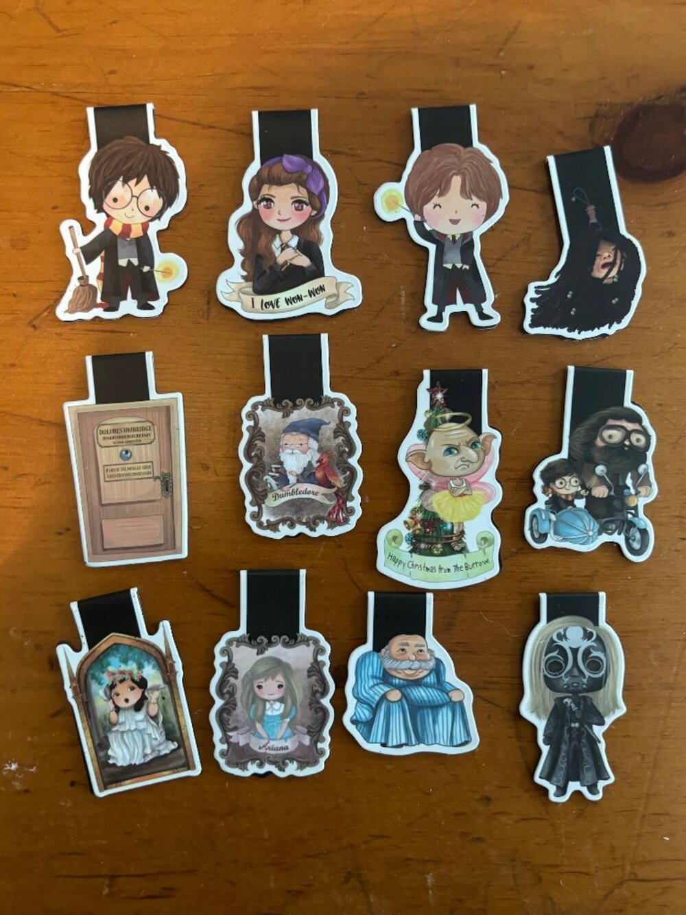 LIKE NEW! LitJoy Crate Harry Potter Metal Bookmark Tabs (SET OF 12!)